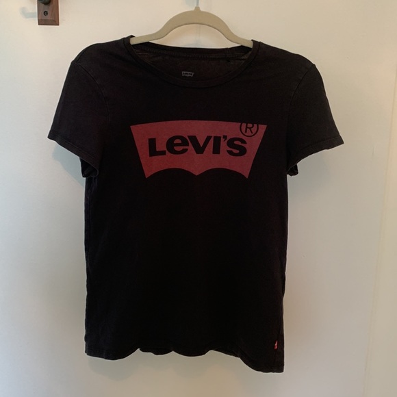 COPY - Levi’s Logo Perfect T-Shirt - Picture 2 of 7